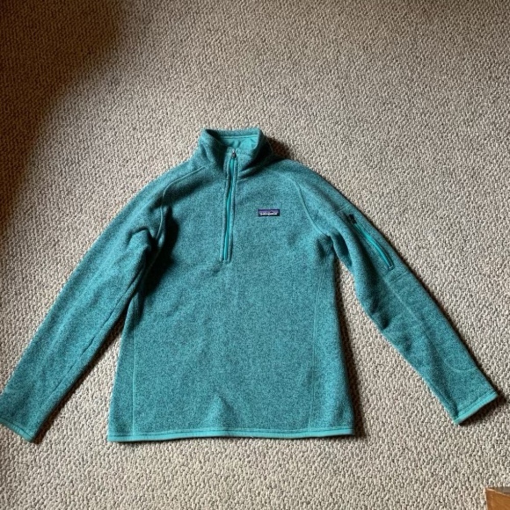 Teal Pategonia quarter zip